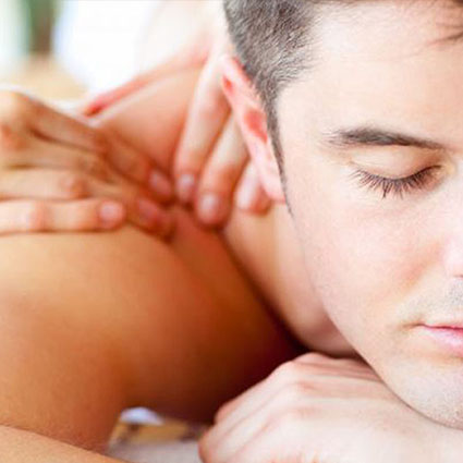 Massagem Costas e Pernas em homem no rio de janeiro
