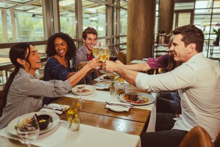 Família desfrutando do Sunday Brunch em São Paulo